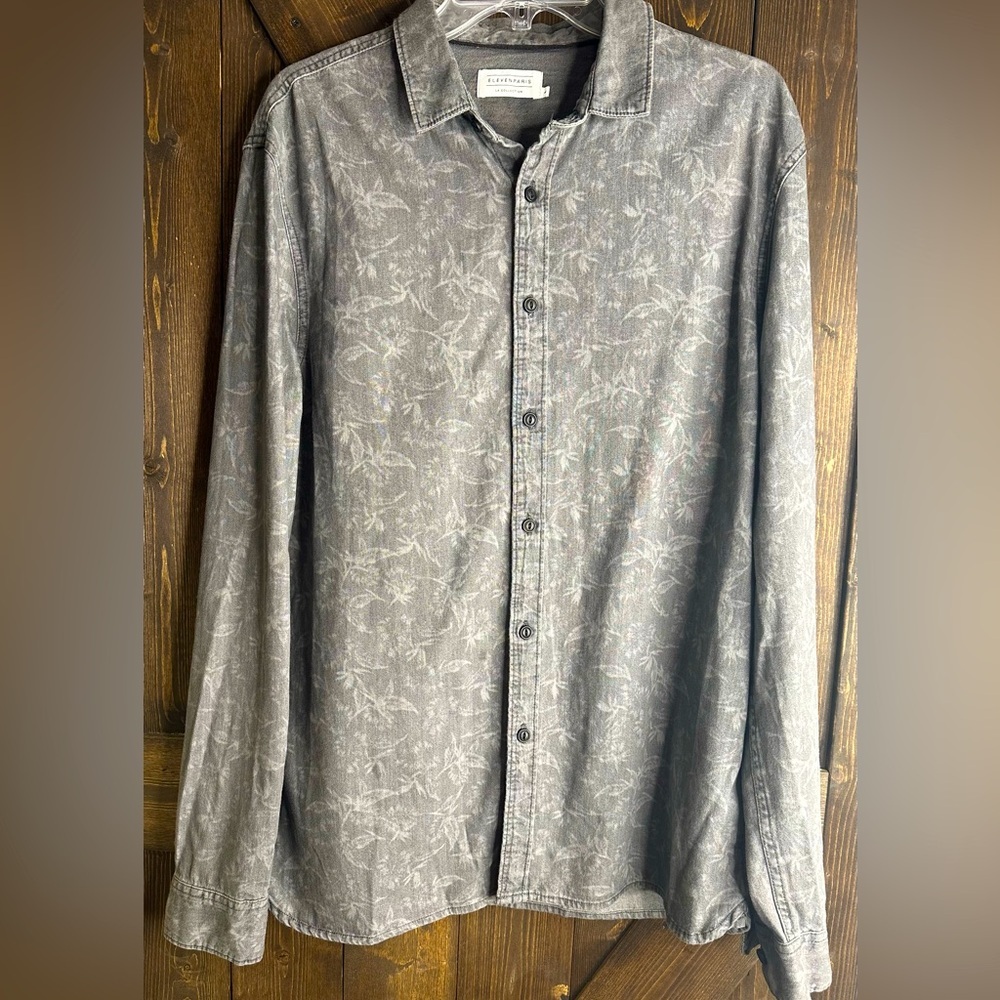 Elevenparis LA Collection size Large EUC long sleeve button down dress shirt